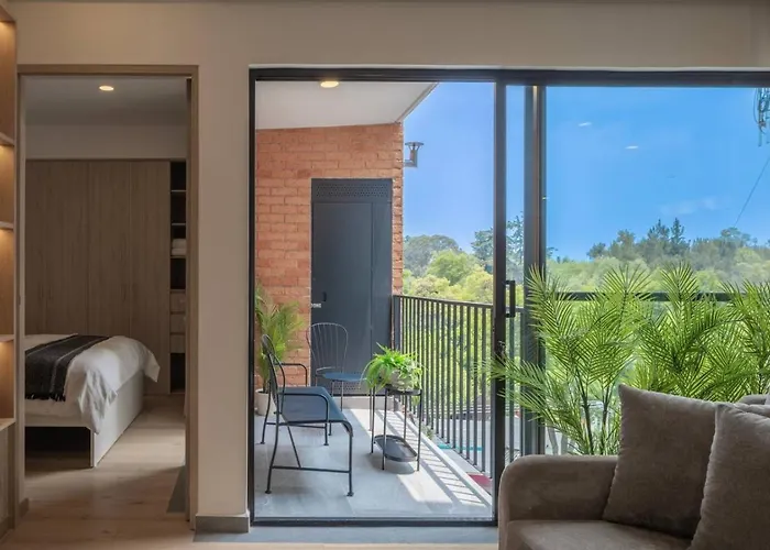 Apartment Radiant 2br 2ba, Ac, Pool, Jacuzzi, Gym & Roof Garden
