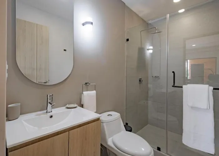 Radiant 2br 2ba, Ac, Pool, Jacuzzi, Gym & Roof Garden Mexiko-Stadt