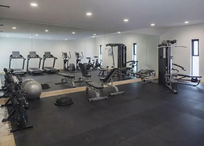 Radiant 2br 2ba, Ac, Pool, Jacuzzi, Gym & Roof Garden * Mexiko-Stadt