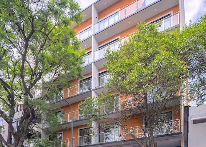 Radiant 2br 2ba, Ac, Pool, Jacuzzi, Gym & Roof Garden Apartment